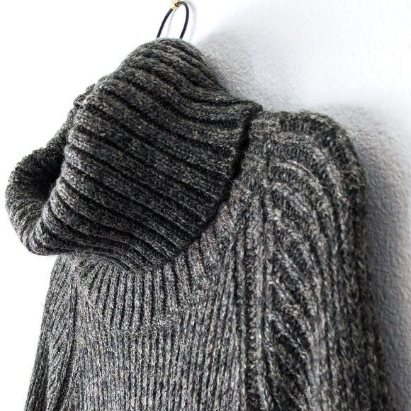 NWT Turtleneck Cable Knit Mini Sweater Dress - Picture 4 of 8